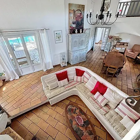Spacious With Garden Near Grasse Villa *
