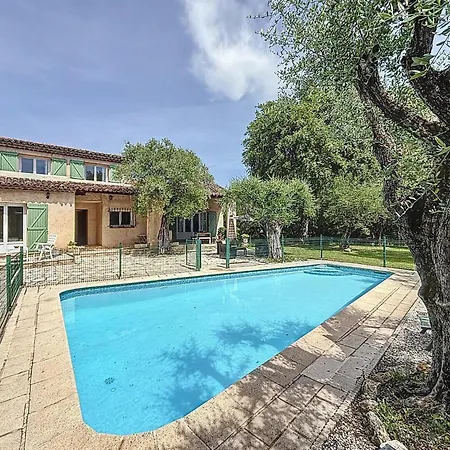Spacious With Garden Near Grasse *